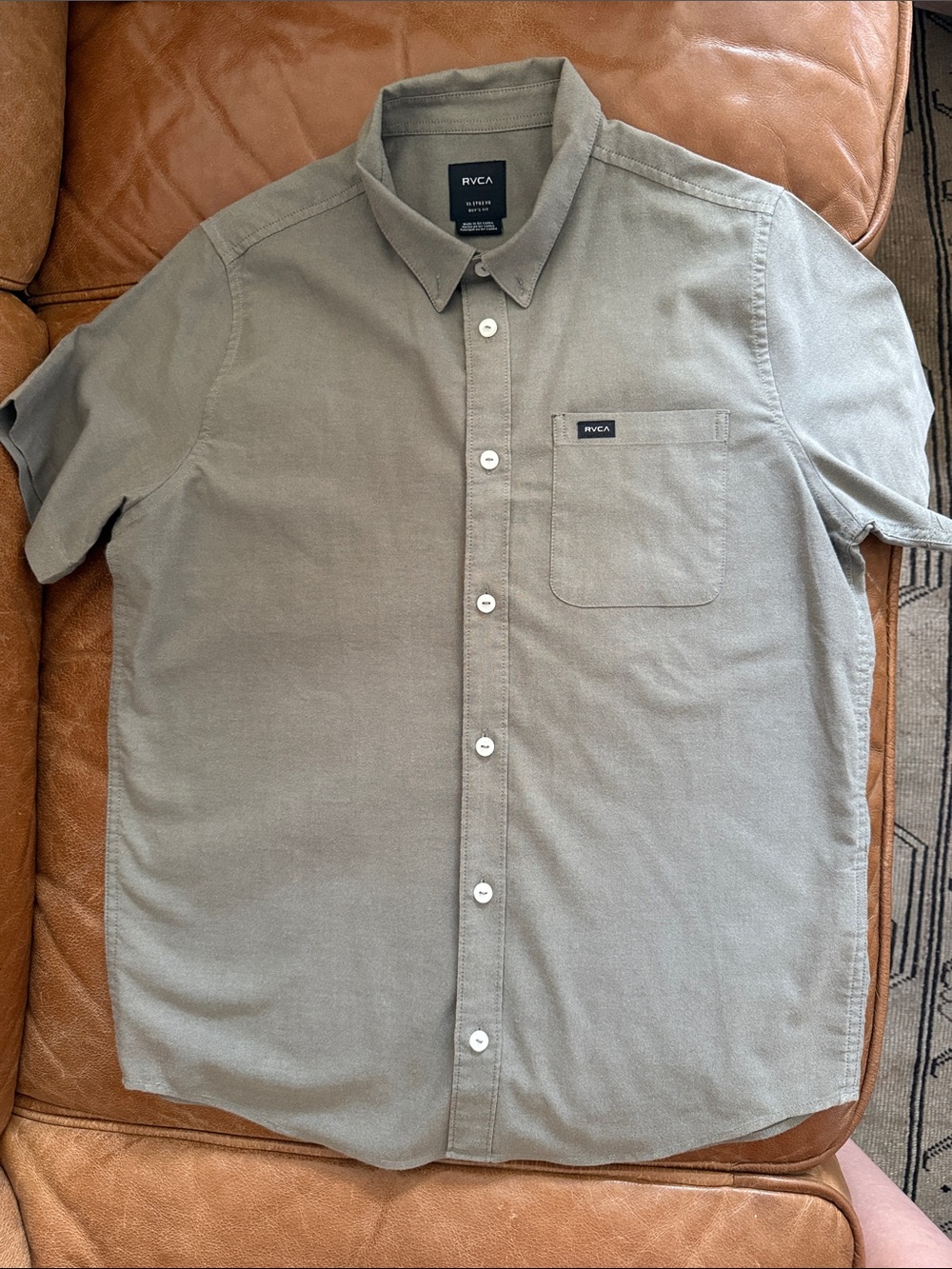 RVCA Boys XL Short Sleeve Button-Down Shirt in Olive Green
